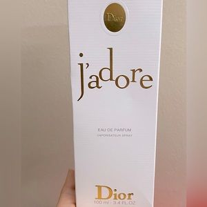 J’adore perfume